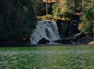 364 Falls Cove Rd, Cullowhee, NC 28723