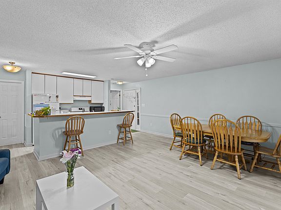 5th image of 4341 Spa Dr. #1203