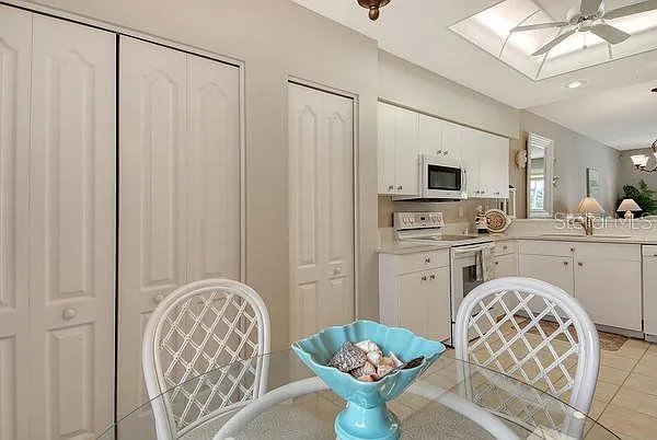 9641 Castle Point Dr #1215 — Photo 11