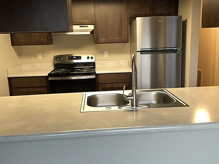 1-Bedroom Remodeled Kitchen*
*Features May Vary