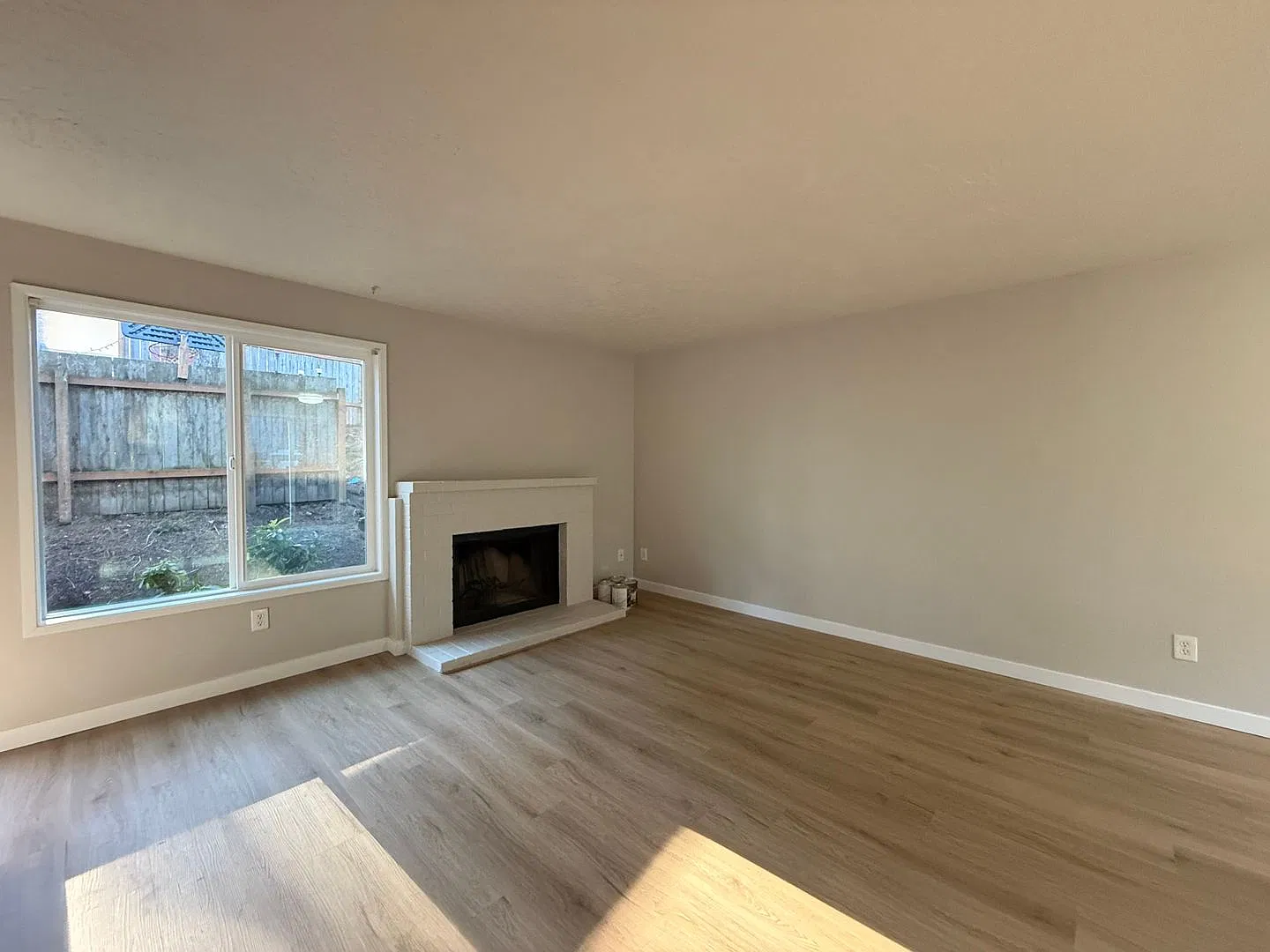 Up To 8 Weeks Free - Newly Renovated And Available Now In Raleigh Hills/Hayhurst - Short Term And... — Photo 3