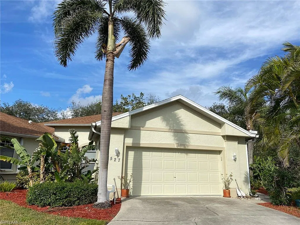 3 bed, 2.0 bath, 1814 sqft, $2,600 — Photo 1