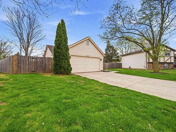 2nd image of 3079 Meadowshire Ct