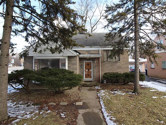 2nd image of 3809 Lawn Ave