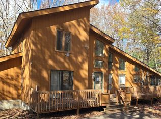 130 Alford Ct, Bushkill, PA 18324