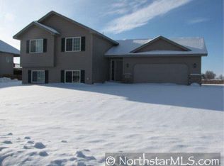 208 Ash St, Annandale, MN 55302