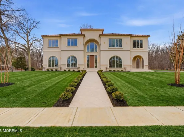 10 Ash Street, Eatontown, NJ 07724