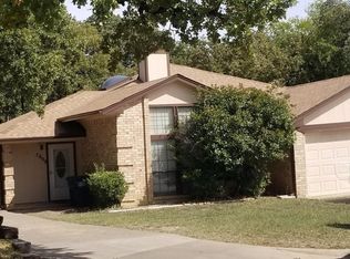 7809 Laver Ct, Fort Worth, TX 76112