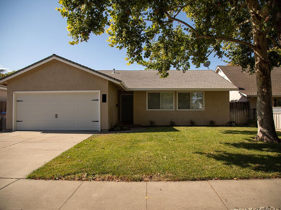 1st image of 388 Allegan Cir