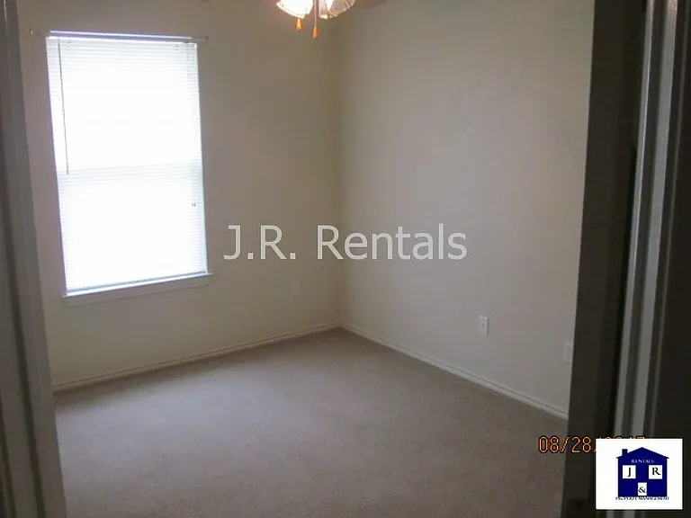 5510 Shawn Dr — Photo 105