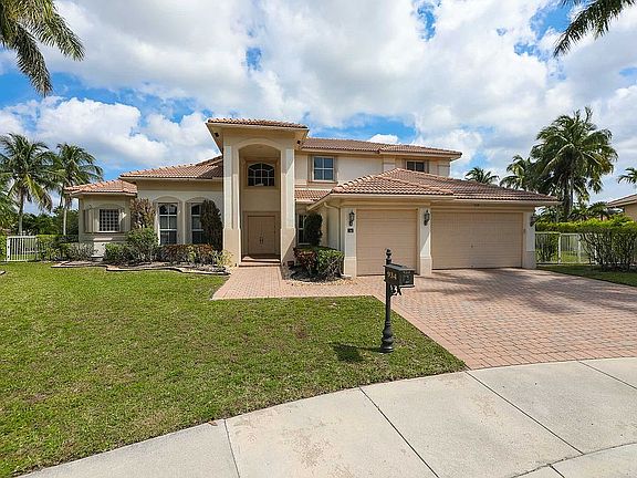 Front Yard, part of 0.544 ac
