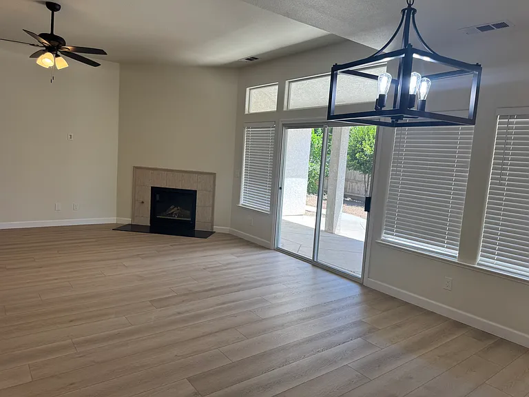 845 E Green Acres Dr — Photo 13