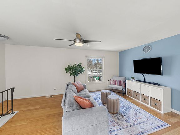 5th image of 1230 Bunker Hill Ct APT A