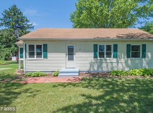 40 Creston Ln, Solomons, MD 20688