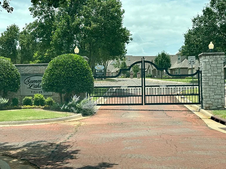 Summit Lake Villas Gated Entrance