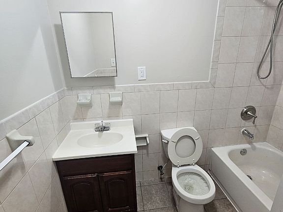 3rd image of 79-83 Tillinghast St #4