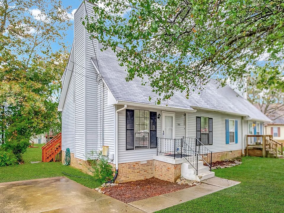 1st image of 2909 Woodymore Pl