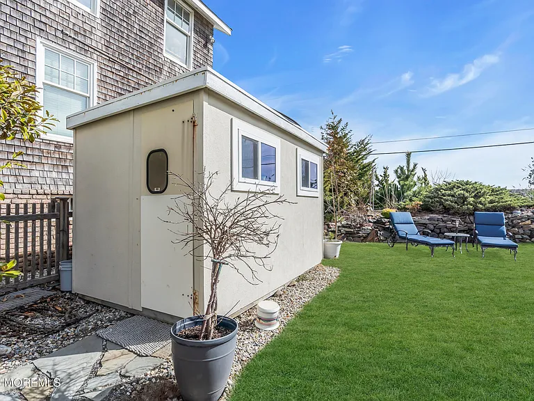 492 Ocean Ave — Photo 76