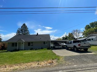 982 NE Lillian St, Myrtle Creek, OR 97457
