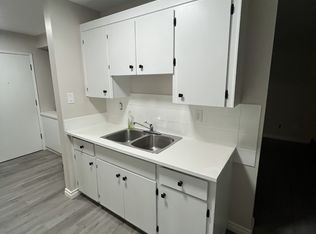 12955 101st St NW #2, Edmonton, AB T5E 4E8