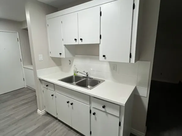 12955 101st St NW, Edmonton, AB