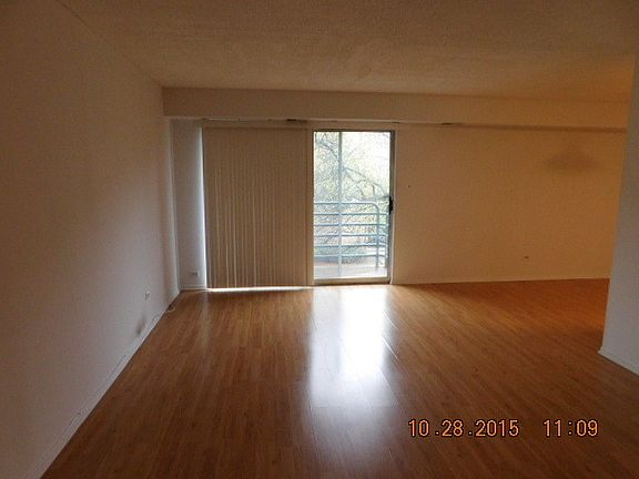4th image of 920 Casey Ct APT 4