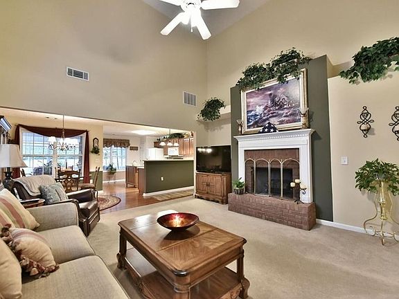 4th image of 81 Club House Dr