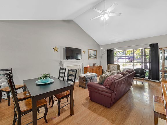 5th image of 418 Earl Ave