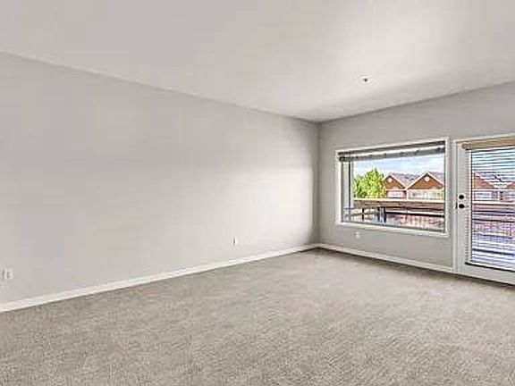 4th image of 1127 Broadway St NE #75d2bf894