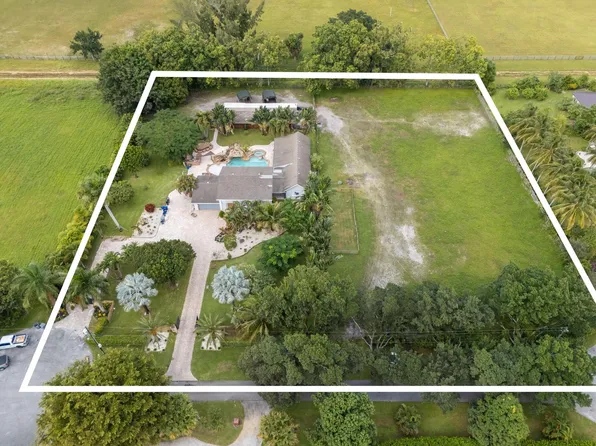 8233 Stagecoach Lane, Boca Raton, FL 33496