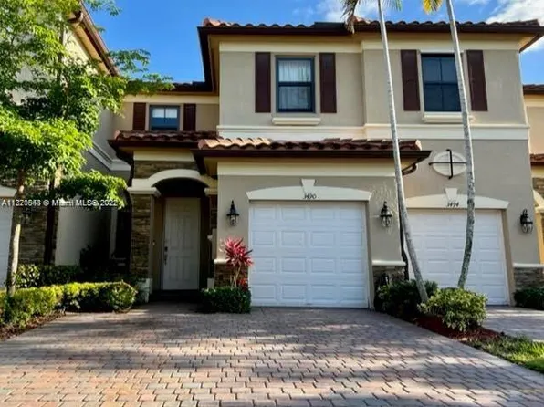 3490 W 92nd Pl, Hialeah, FL 33018