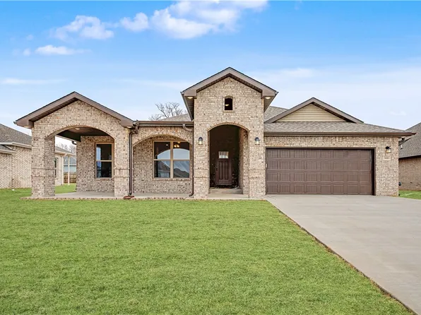 3603 N Wiley Dr, Siloam Springs, AR 72761