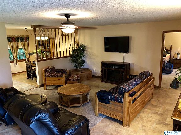 2nd image of 112 Comfort Dr