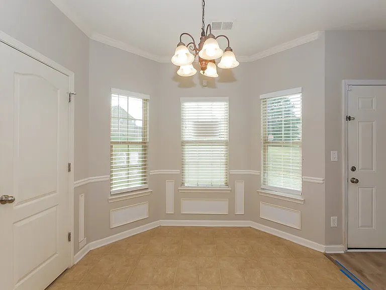 215 Madison Grace Ave — Photo 9