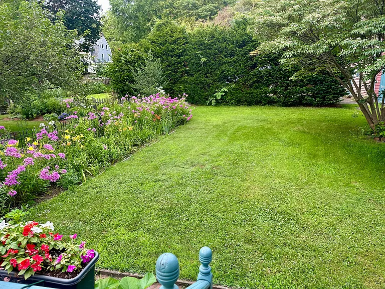 27 Franklin St — Photo 35