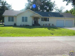 405 N Cedar St, Lebo, KS 66856