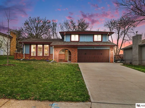 2610 N 124th Cir, Omaha, NE 68164