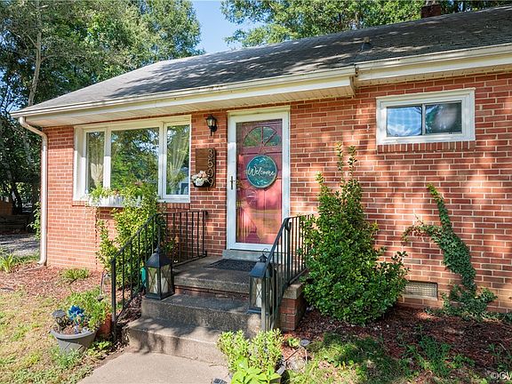 4th image of 3509 Woodmere Dr