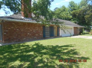 535 E North St, Opelousas, LA 70570