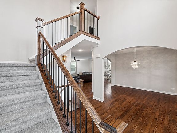 3rd image of 16561 W Deerwood Dr