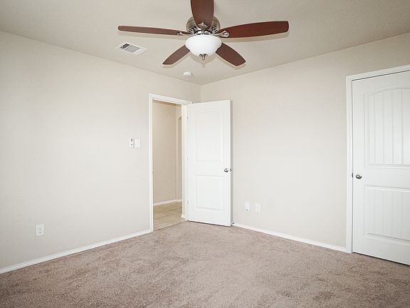 4th image of 2520 Saldana Dr