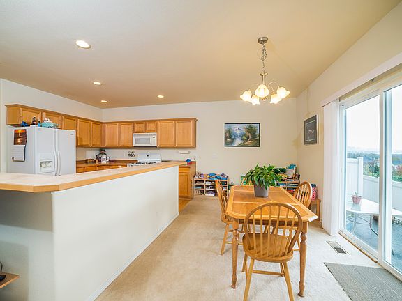 2nd image of 14394 Deerfield Dr SE