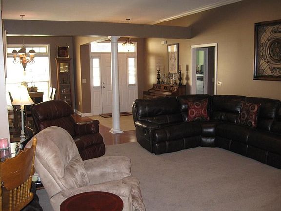 4th image of 4012 Sage Meadows Blvd