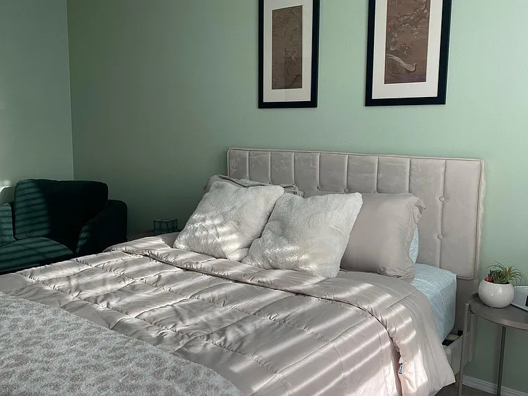 Main bedroom.