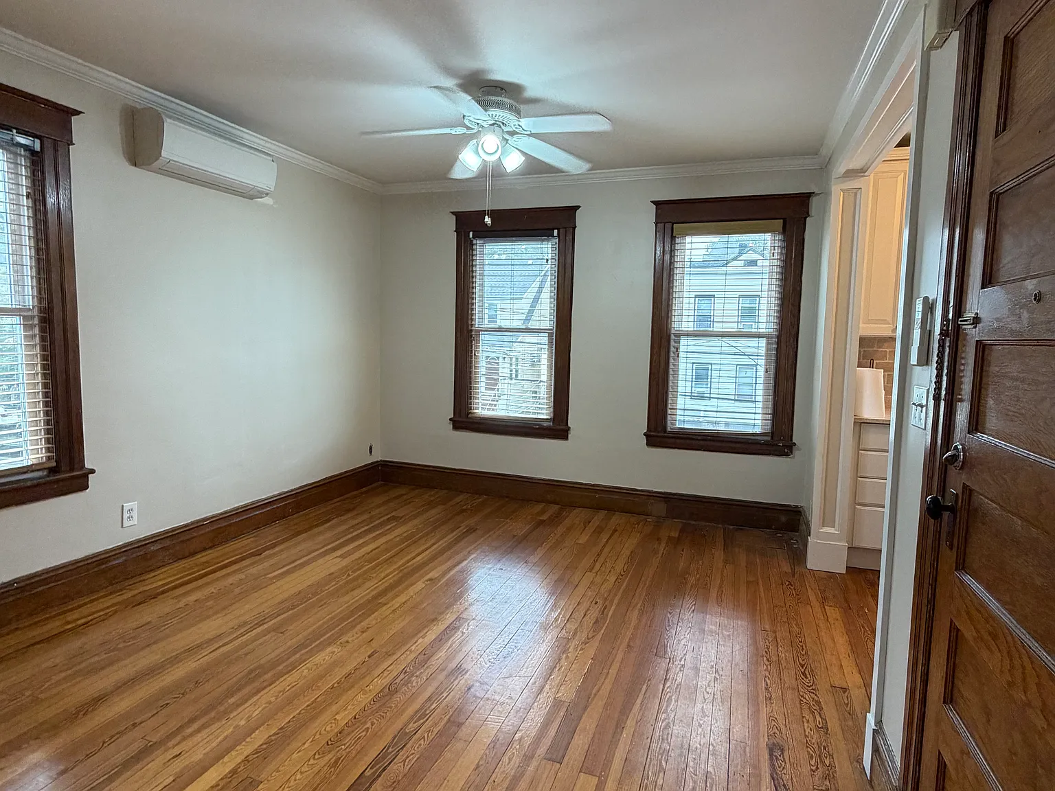 1 bed, $1,950 — Photo 1