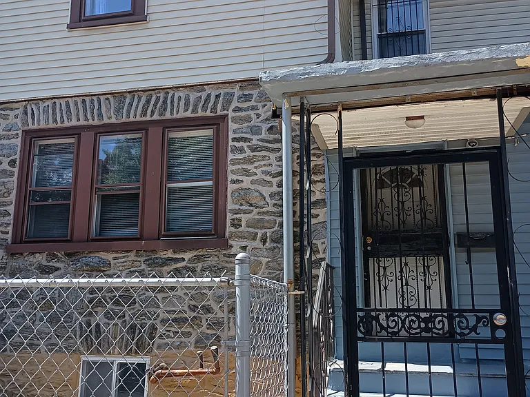 432 Magee Ave — Photo 1