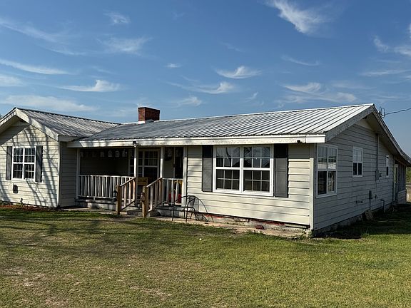 4th image of 9297 Lynntown Rd