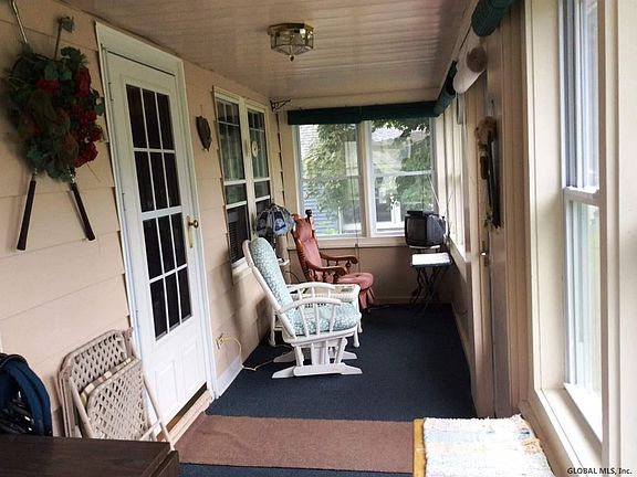 3rd image of 7 Cleminshaw Ave