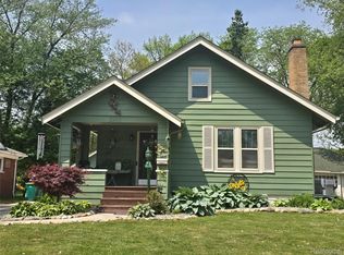 22911 Maple Ave, Farmington, MI 48336