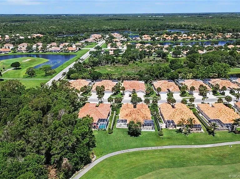 8357 SE Double Tree Dr — Photo 22